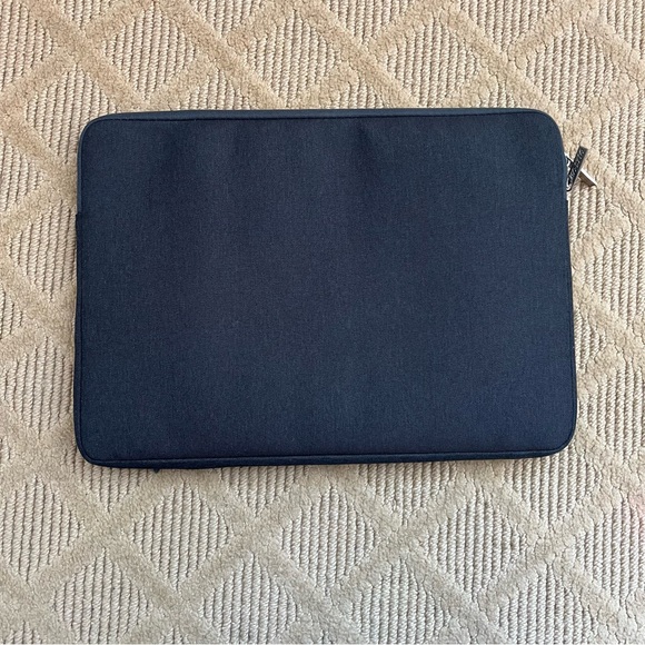 Laptop Sleeve by Mosiso Compatible with 16" Mac Book Air/Pro - Picture 7 of 9